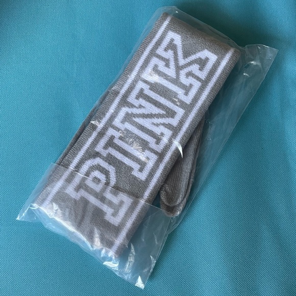 NWT PINK Victoria’s Secret Knit Headband & Gloves, Grey/White - Picture 4 of 5